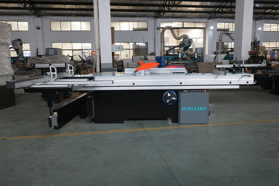 800 KG Weight Industrial Woodworking Table Saw Machine for Wood Cutting Efficiency
